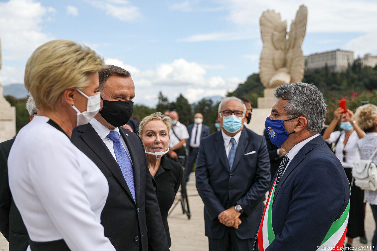 Wizyta pary prezydenckiej na Monte Cassino 