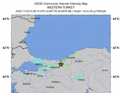 Miniatura: Silne trzęsienie ziemi w Turcji. Są ranni,...