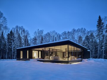 Dom The&nbsp;Apple Tree zaprojektowany przez kanadyjską pracownię ACDF Architecture