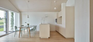Wakacyjny dom dla&nbsp;trzech pokoleń, projekt studio DDAANN