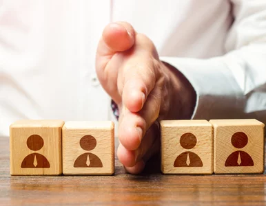 Miniatura: 800 mln osób może stracić zatrudnienie....