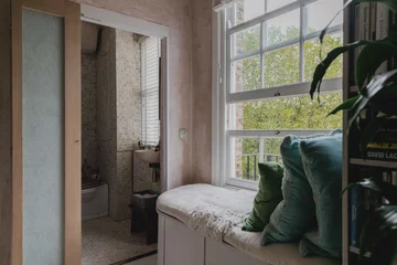 Słoneczne mieszkanie w pochmurnym Londynie, projekt Red Deer downloadfor.press, red deer