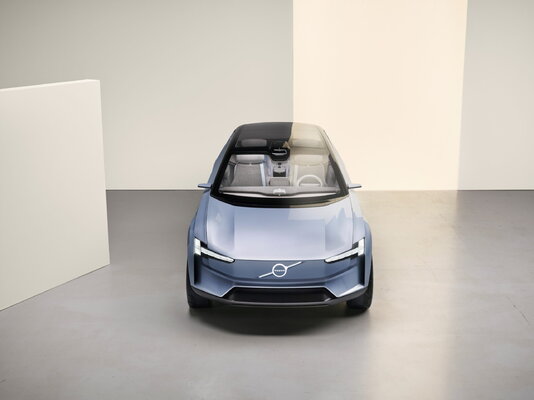 Miniatura: Volvo Concept Recharge