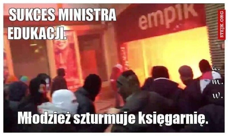 Mem nawiązujący do Marszu Niepodległości 