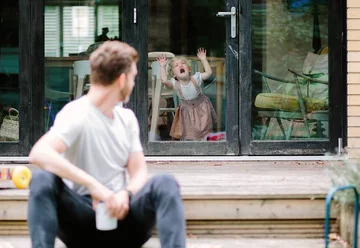 Simon Hooper z rodziną 