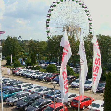 Samochodowe miasteczko Autopunktu