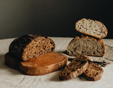 Miniatura: Jak odświeżyć chleb i bułkę, by były...