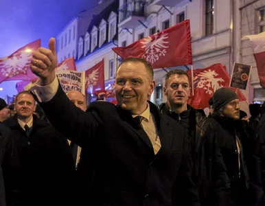 Miniatura: Tak przywitali Nawrockiego w Poznaniu....