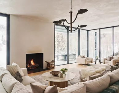 Miniatura: Dom ukryty wśród drzew. Ta górska...