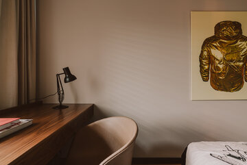 Miejsce pracy w&nbsp;sypialni. Realizacja Finch Studio