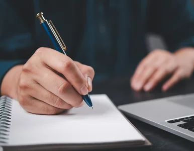 Miniatura: 10 trudnych pytań z ortografii. Podołasz?
