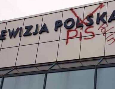 Miniatura: „Telewizja PiS Polin”. Wandale zniszczyli...