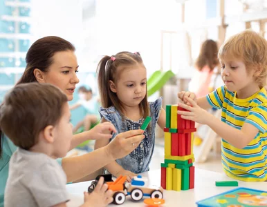 Miniatura: Burza po decyzji MEN. Przedszkolaki trafią...