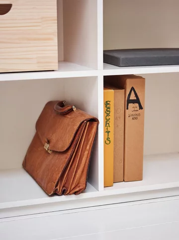 Kolecja A view of Hedonism Kave Home zaprezentowana w domu barcelońskiego fotografa i restauratora Leopoldo Pomésa 