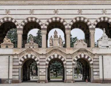 Miniatura: To jeden z najpiękniejszych cmentarzy...