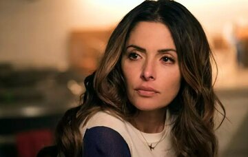 Sarah Shahi w „Reverie” 