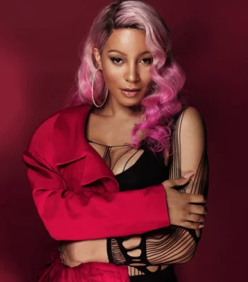 Munroe Bergdorf 