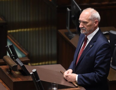 Miniatura: Sejm nie zajmie się powiązaniami szefa MON...