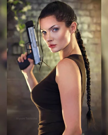 Alyson Tabbitha jako Lara Croft 