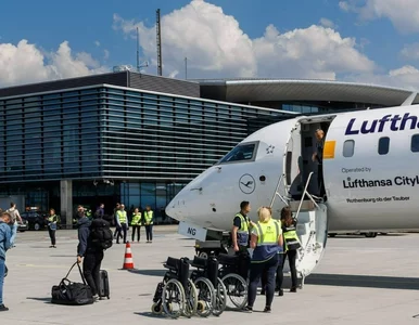 Miniatura: Z polskiego lotniska do dużego miasta w...