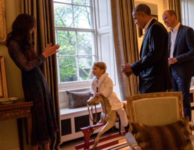 Miniatura: Książę George przywitał się z Obamą… w...