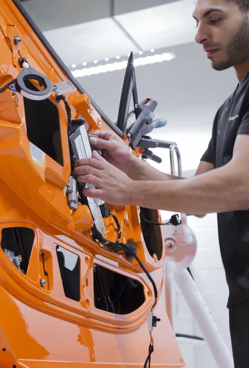 McLaren Technology Center w Woking (Wlk. Brytania) 