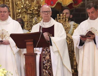 Miniatura: Znany polski hierarcha trafił do szpitala....