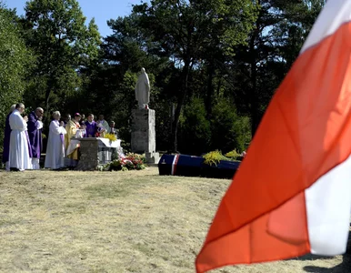 Miniatura: Jak wyglądały ekshumacje ofiar rzezi...