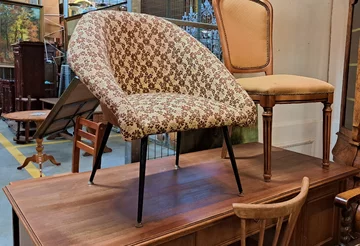 Design vintage na targu staroci w Broniszach 