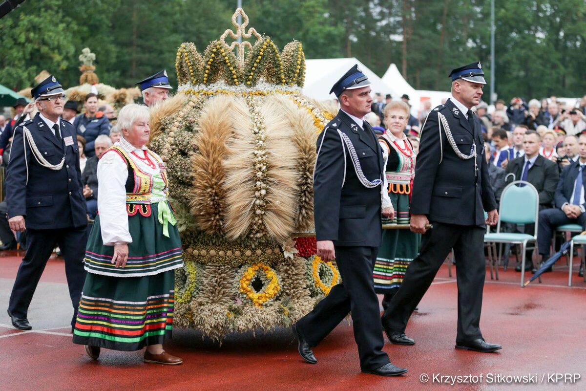 Prezydenckie dożynki w Spale p