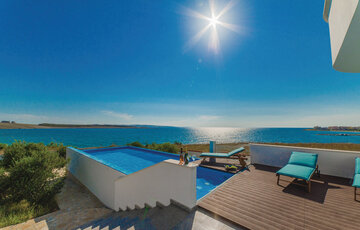 ckp575_pool_03
