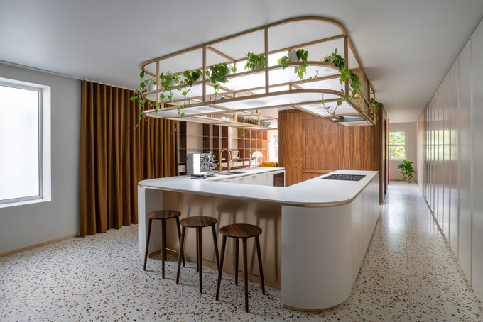 Wnętrza inspirowane stylem mid century modern, projekt Dupont Blouin
