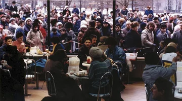 Otwarcie pierwszego McDonalda w Moskwie 