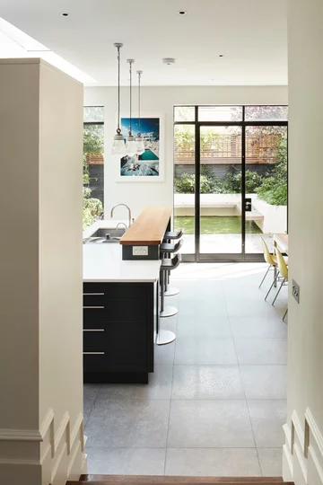 Nowoczesne wnętrza starego domu, projekt Robert Hirschfield downloadfor.press, Robert Hirschfield, stary dom