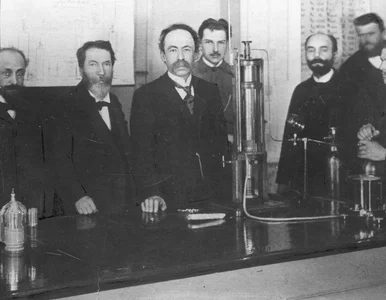 Miniatura: Następcy Kopernika. Astronomia i nauki...