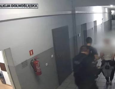 Miniatura: 45-latek wpadł w furię. Zaatakował...