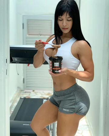 Eva Andressa 