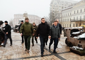 Morawiecki i Dworczyk pojechali do Kijowa. O wizytę zabiegał Zełenski