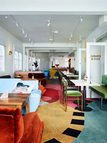 Kolorowy bar pełen wnętrzarskich inspiracji, projekt Alexander &CO