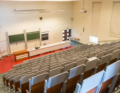 Miniatura: Uczelnie przygotowują się na trudną zimę....