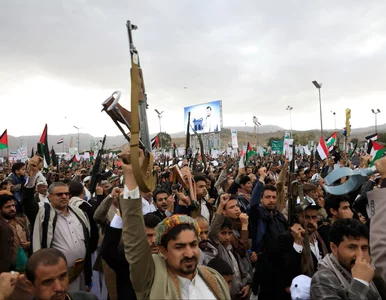 Miniatura: Eksplozja na brytyjskim statku. „Istnieje...