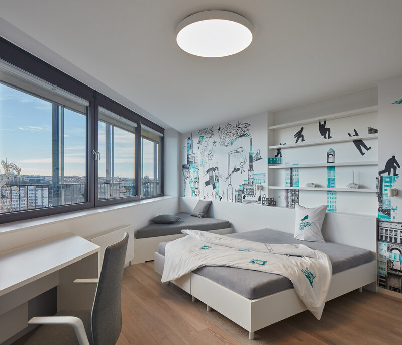 Minimalistyczny apartament z panoramicznym widokiem, projekt Barbora Léblová