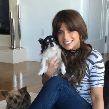 Paula Abdul ze swoimi psami – Tinkerbell i Charity 