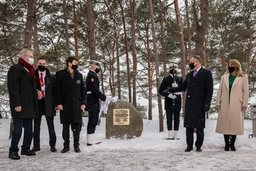 Odsłonięcie tablicy pamiątkowej z okazji 30-lecia Grupy Wyszehradzkiej 