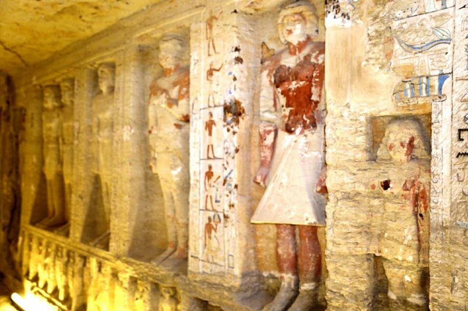 Imię Egipskiego Władcy Którego Grobowiec Został Odkryty W 1922 Roku Grobowiec kapłana odkryty w Egipcie - galeria, zdjęcie 5