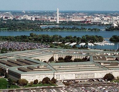 Miniatura: Pentagon określa reguły wojny w internecie