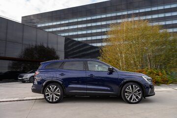 Renault Espace E-Tech full hybrid 200