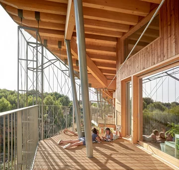 Szkoła Montessori, projekt Gradolí & Sanz Arquitectes 