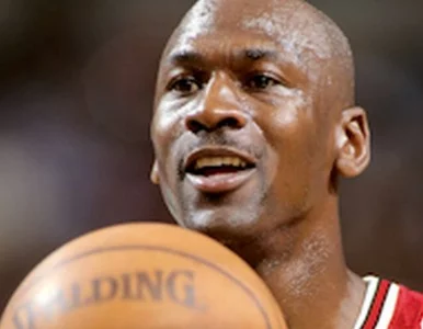 Miniatura: Kultowa piłka Jordana, LeBrona i Gortata...