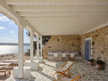 Dawna tłocznia wina nad samym morzem na Antiparos, projekt ARP 